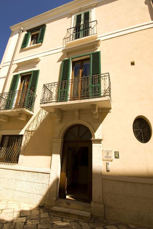 Hotel Palazzo D'Erchia กอนแวร์ซาโน ภายนอก รูปภาพ