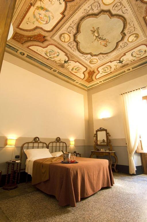 Hotel Palazzo D'Erchia กอนแวร์ซาโน ภายนอก รูปภาพ