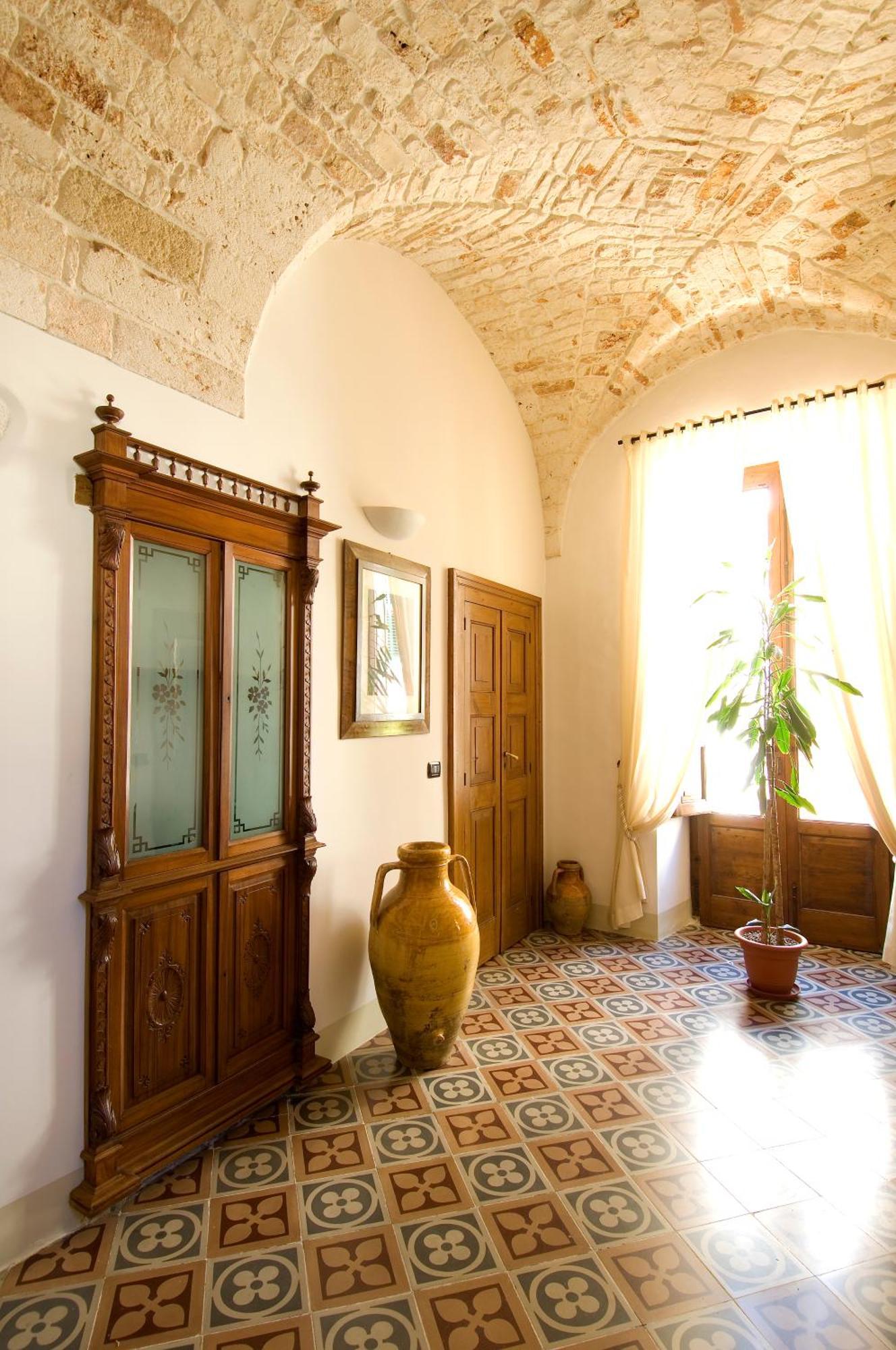 Hotel Palazzo D'Erchia กอนแวร์ซาโน ภายนอก รูปภาพ