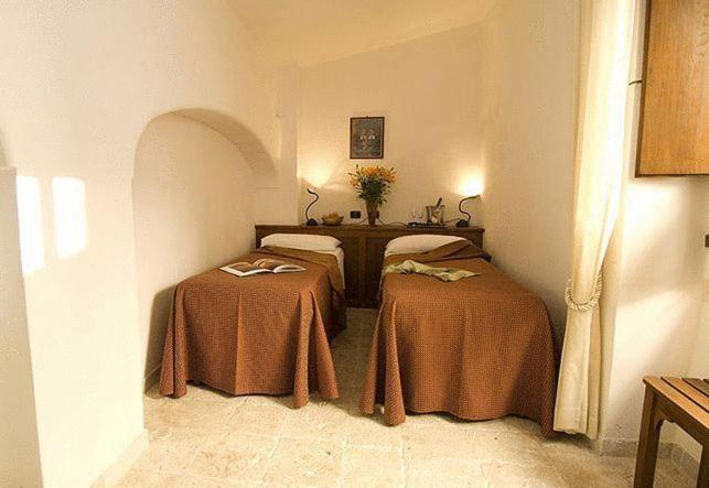 Hotel Palazzo D'Erchia กอนแวร์ซาโน ภายนอก รูปภาพ