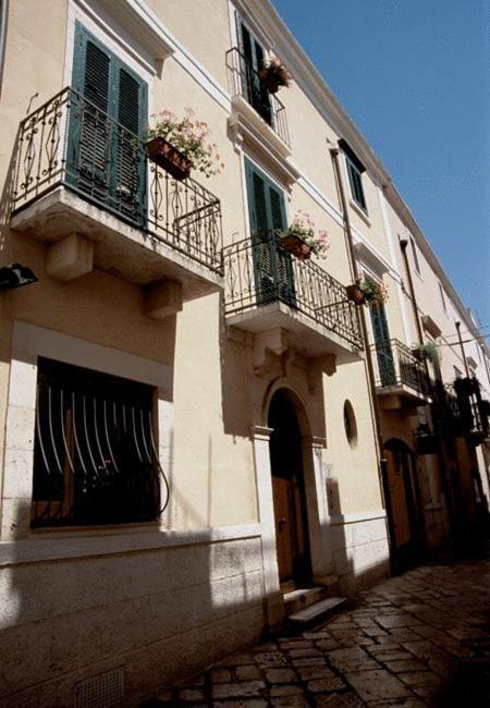 Hotel Palazzo D'Erchia กอนแวร์ซาโน ภายนอก รูปภาพ